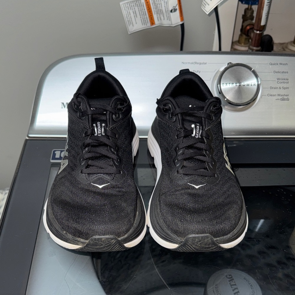 Hoka gaviota 5 size 8.5 medium width